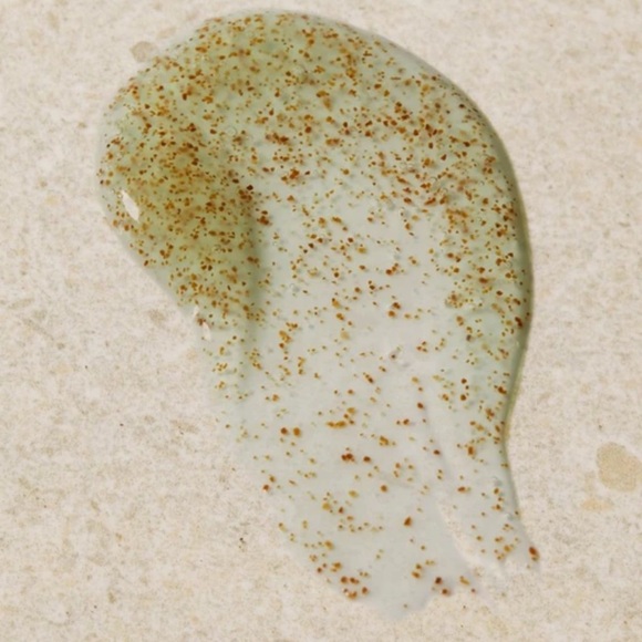 The Body Shop Seaweed Oil-Control Exfoliator - Picture 3 of 5